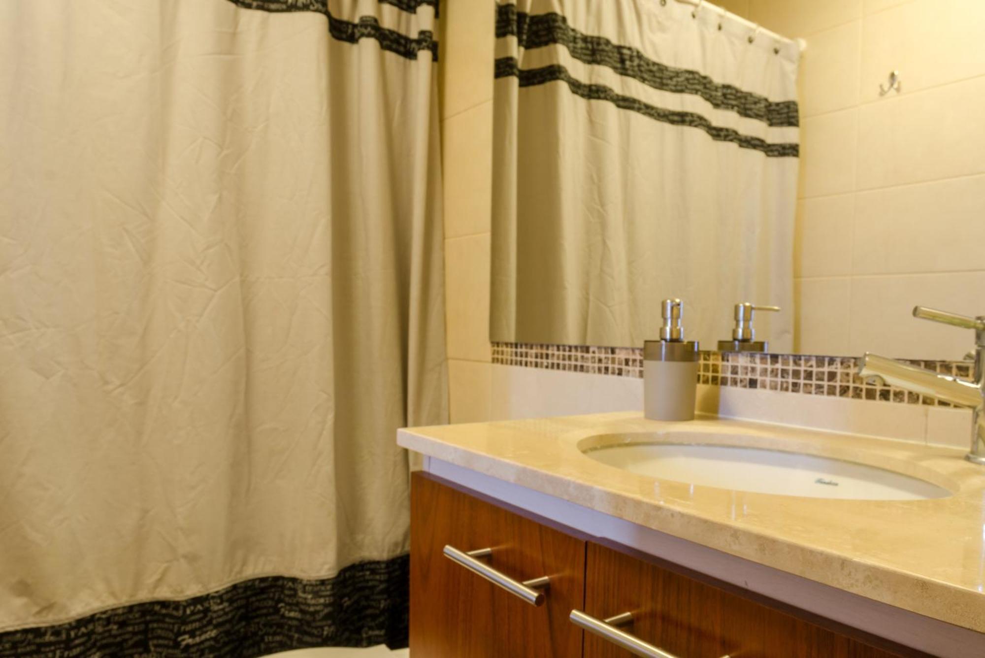 Departamentos Alto Moneda Apartment Сантяго Екстериор снимка